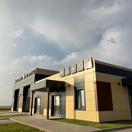 Alan Tir Parking Zhympity Exterior foto