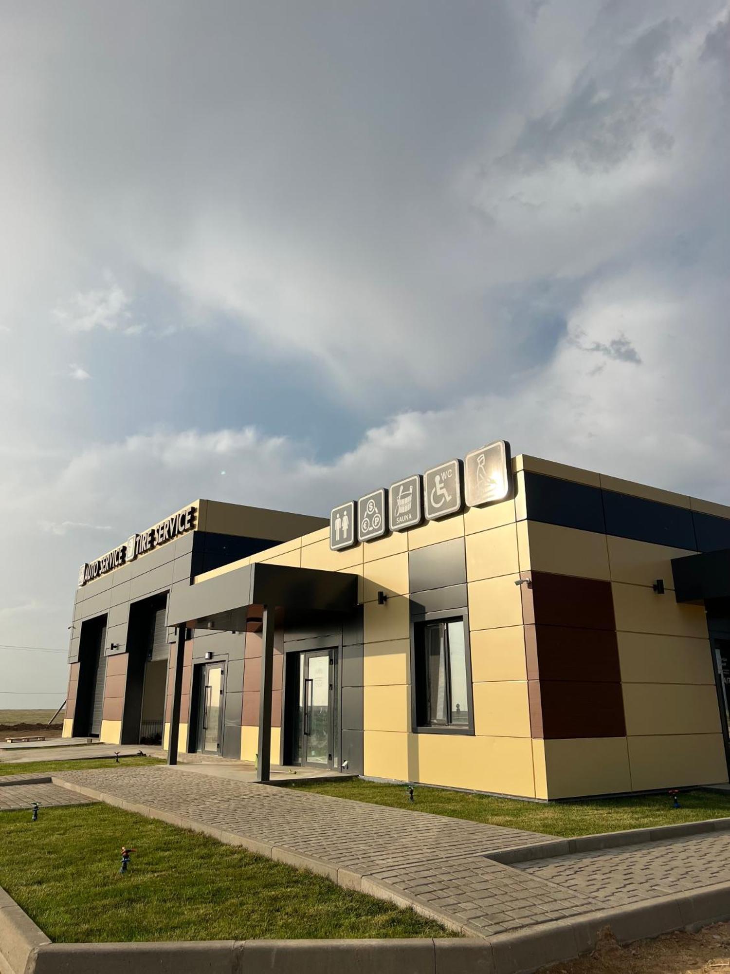Alan Tir Parking Zhympity Exterior foto